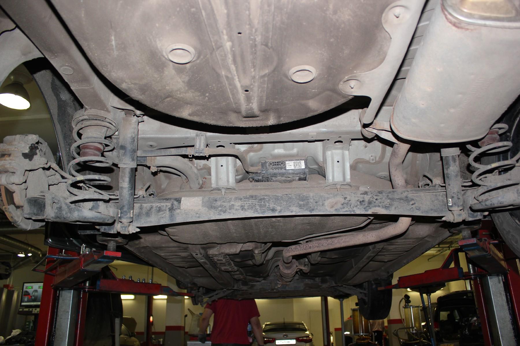 днище автомобиля