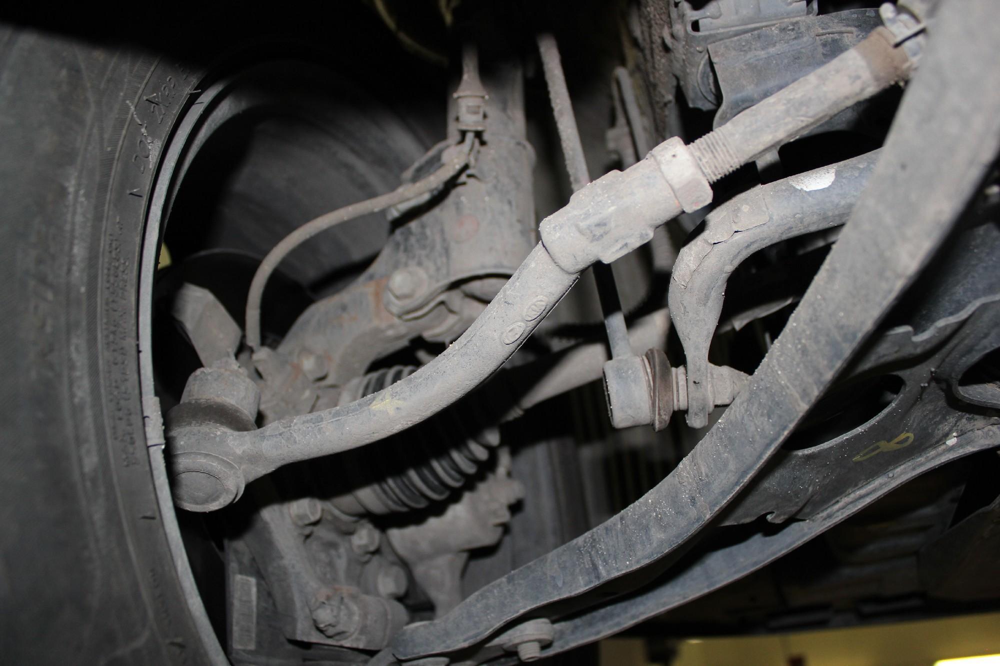 рулевые тяги снизу