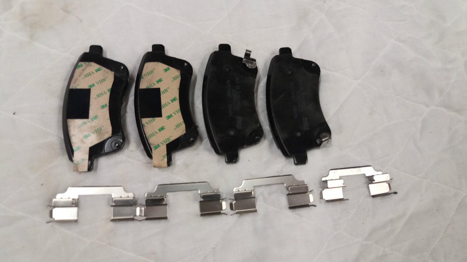 комплект тормозных колодок