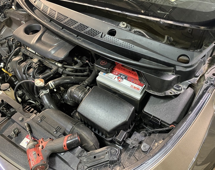 Подготовка Киа к ремонту стеклоочистителя