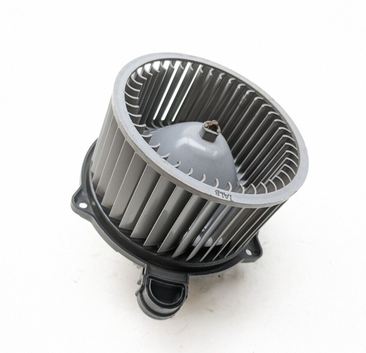 Снятый моторчик отопителя Киа