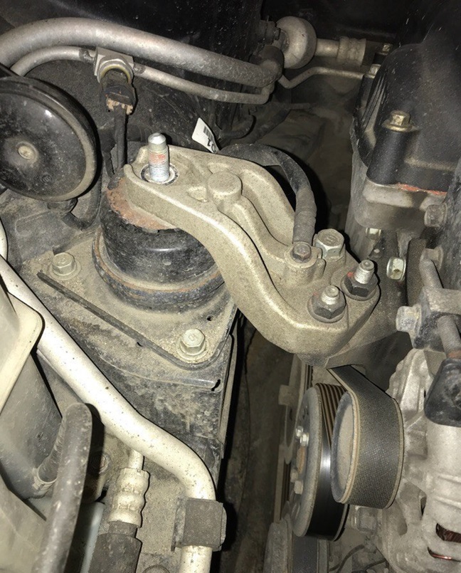 Замена опоры двигателя Киа