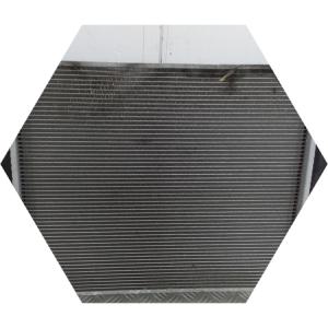 радиатор охлаждения двигателя