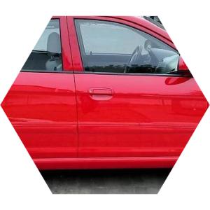 красный Пиканто сбоку