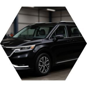 Киа Карнивал после замены лобового стекла в автотехцентре