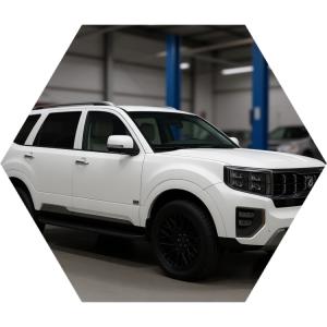 Киа Мохаве готовится к замене моторчика печки в автотехцентре