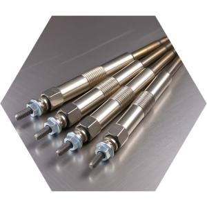 Комплект новых свечей накаливания готов к монтажу