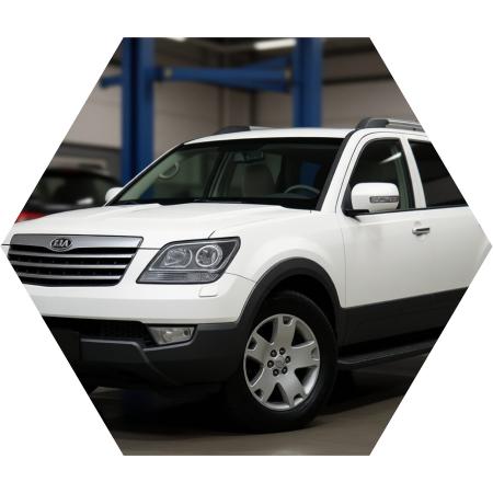 Киа Мохаве готовится к ремонту двигателя в автотехцентре