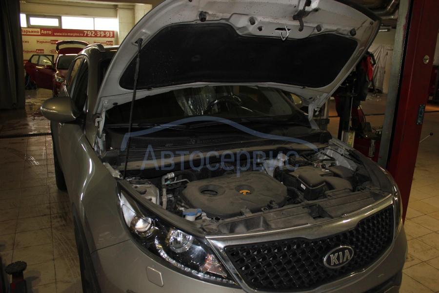 открытый капот на Спортейдж