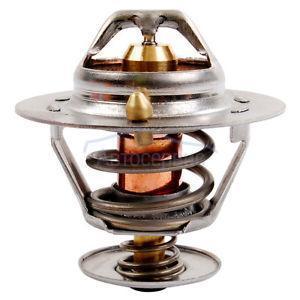 термостат Киа на белом фоне