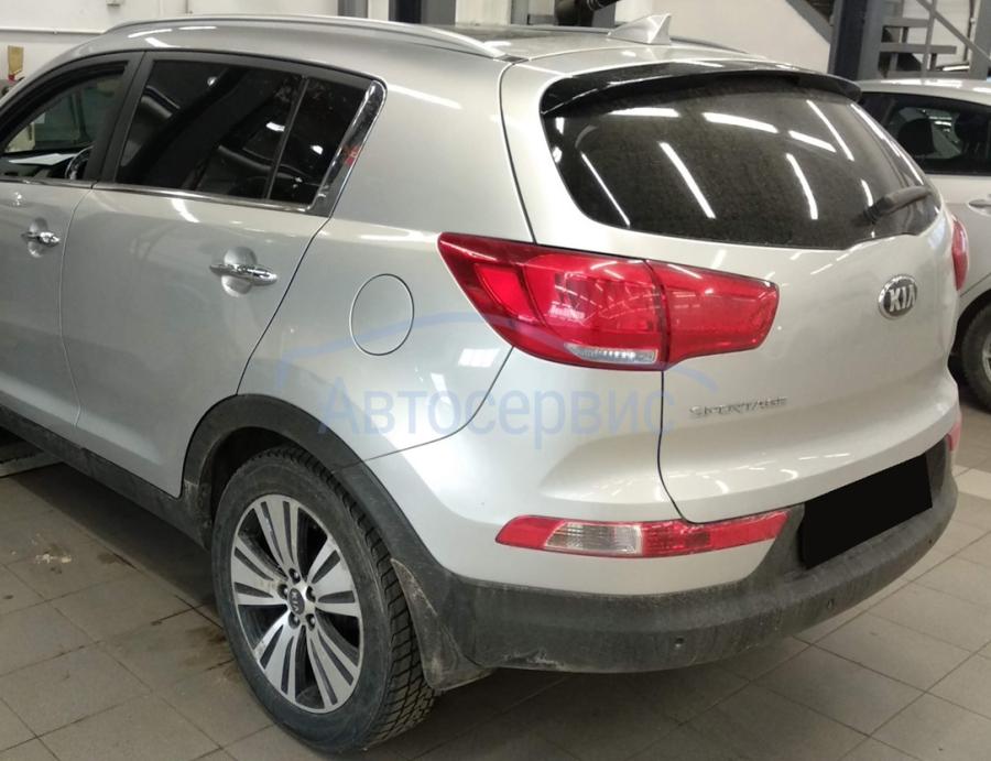 Киа Спортейдж готовится к замене датчика уровня топлива